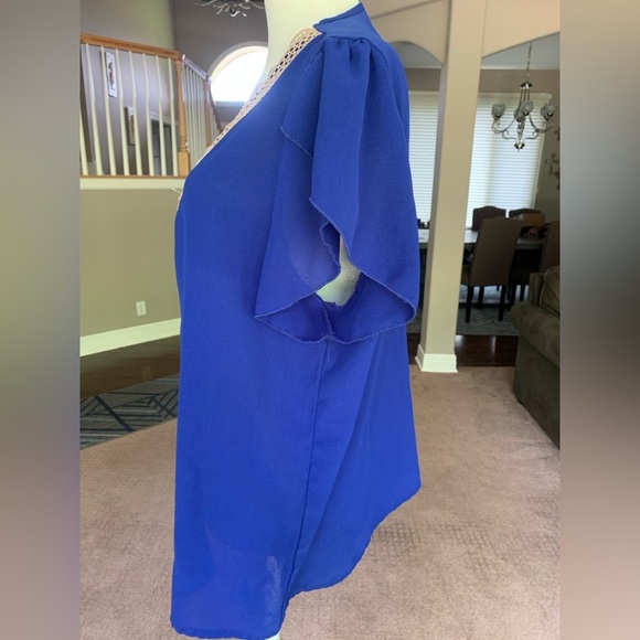 Royal Blue XL Elegant V-Neck Top with Lace Trim, EUC - Picture 3 of 4